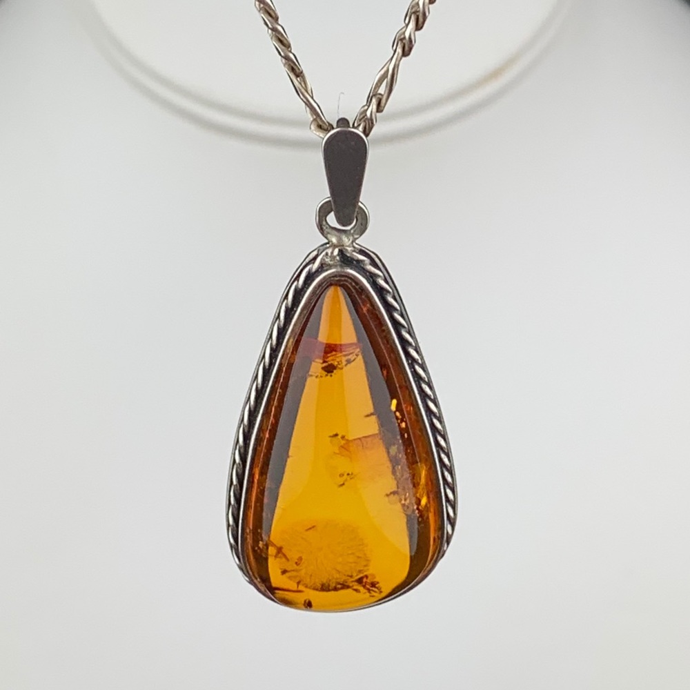 Sterling Silver Vintage Amber Stone Necklace